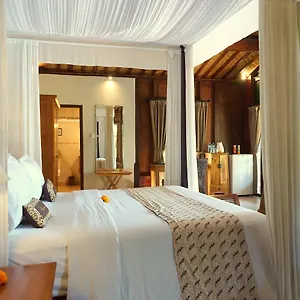 https://villa-berawa.ubudhotelsnow.com
